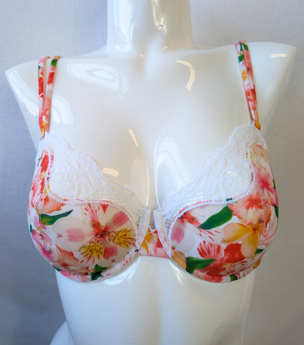 Andres Sarda Berlin, a beautiful fun demi bra on sale. Color Flowers. Style 3305810. Front view.