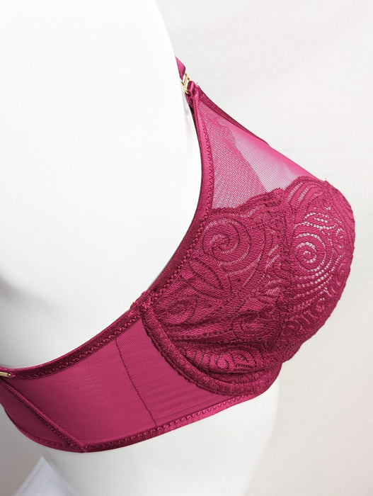 Chantelle Pyramide, a elegant full cup bra. Color Magenta. Style 1461.