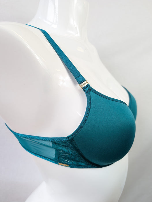 Chantelle Pyramide, a great memory foam for a personalized fit. Style 1466. Color Jet Green. Side View.