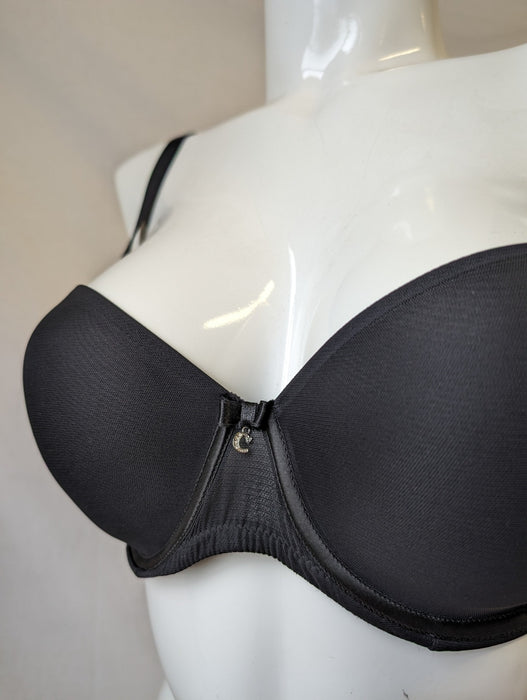 Chantelle Sublime, a great strapless bra. Style 3954. Color Black.