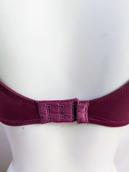 Empreinte Irina, a luxury balconette bra on sale. Color Lilas. Style 08122. Back view.