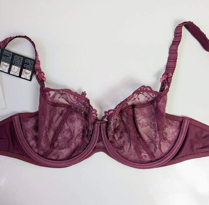 Empreinte Irina, a luxury balconette bra on sale. Color Lilas. Style 08122. Inside view.