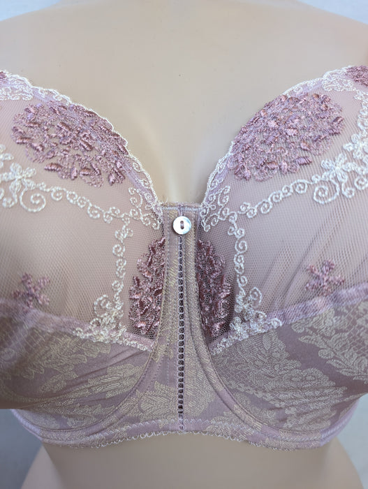 Empreinte Lilly Rose, a premium plus size comfortable bra. Color Cashmere. Style 0782. Front view.