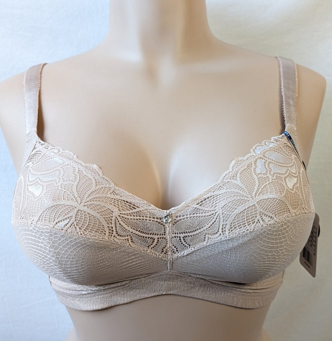 Fantasie Memoir a comfortable wireless softcup bra. Style FL3022. Color Beige.