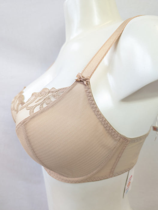 Freya Phoebe, a superb hard to find Freya bra. Color Beige. Style AA5409. Side view.