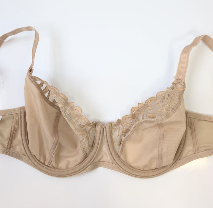 Freya Phoebe, a superb hard to find Freya bra. Color Beige. Style AA5409. Inside view.