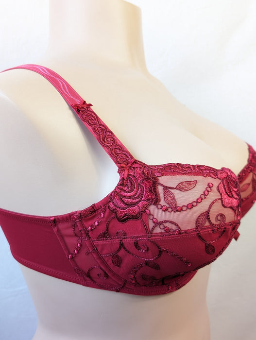 Lise Charmel Antinea line, Parfum, a great 3/4 cup bra for the full bust. Style DCA3012. Color Red.