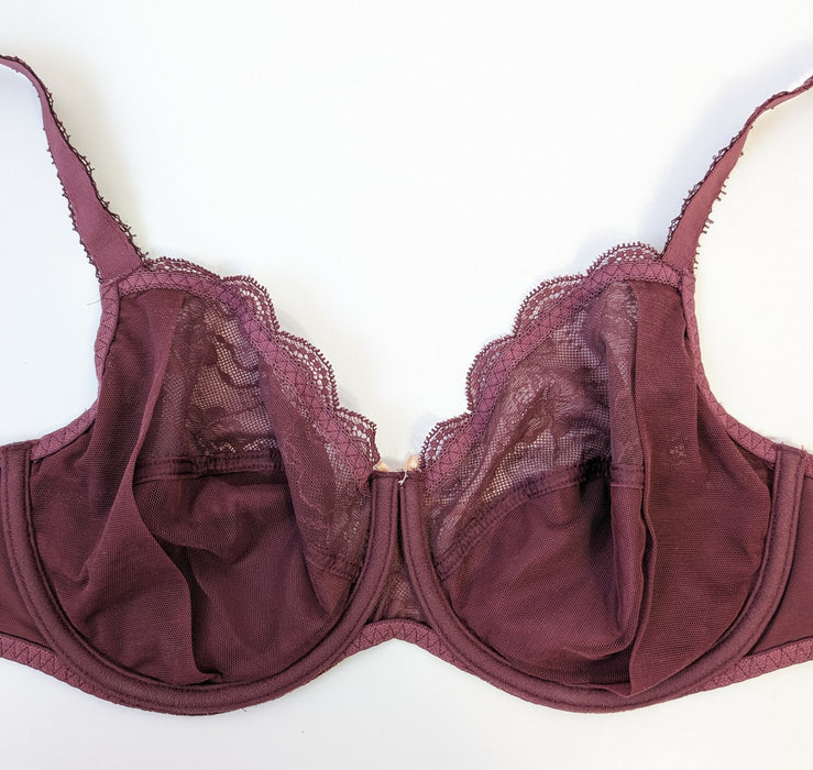 Lise Charmel Peche De Beaute, a full cup bra on sale for large bust sizes. Color Garance. Style FC6056.