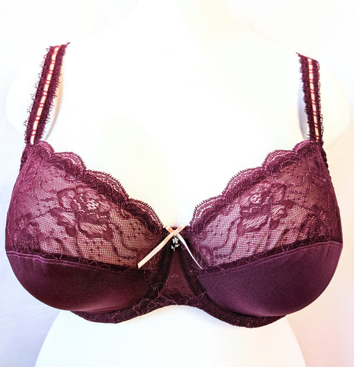 Lise Charmel Peche De Beaute, a full cup bra on sale for large bust sizes. Color Garance. Style FC6056.