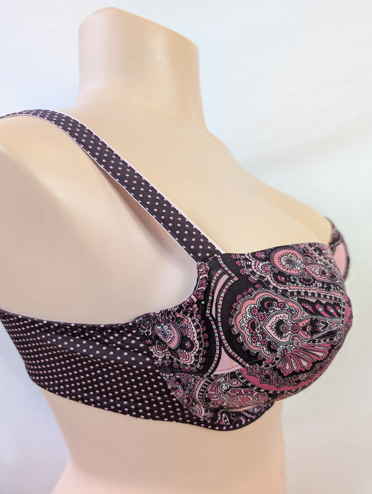 Lise Charmel Soir Adrenaline, a beautiful demi bra on sale. Color Pomegranate. Style FCA3047. Side view.