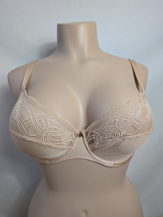 Maison Lejaby Gaby, a full cup bra on sale.  Front view.