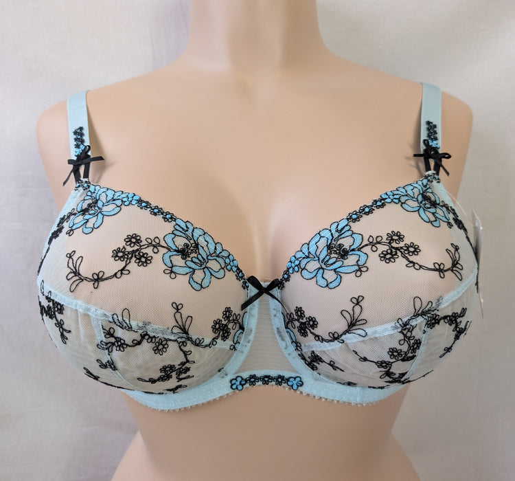 Maison Lejaby Gaby, a comfortable full cup bra. Style G20733. Color Summer Blue. Front view.