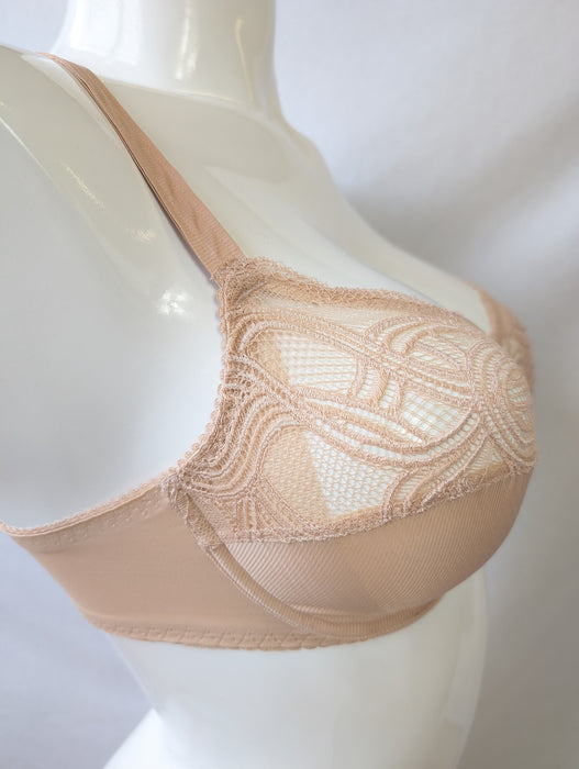 Maison Lejaby Nufit, a comfortable full cup bra. Style 11933. Color Beige. Side view.