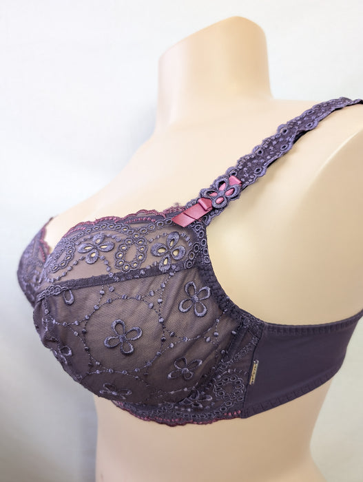 Maison Lejaby Sicily, a comfortable bra on sale. Style G10831. Color Plum. Side view.