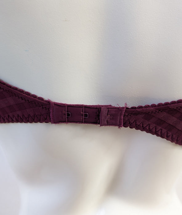 Marie Jo Avero, a padded plunge bra from one of the more iconic bra lines. Color Ruby Red. Style 0100418.