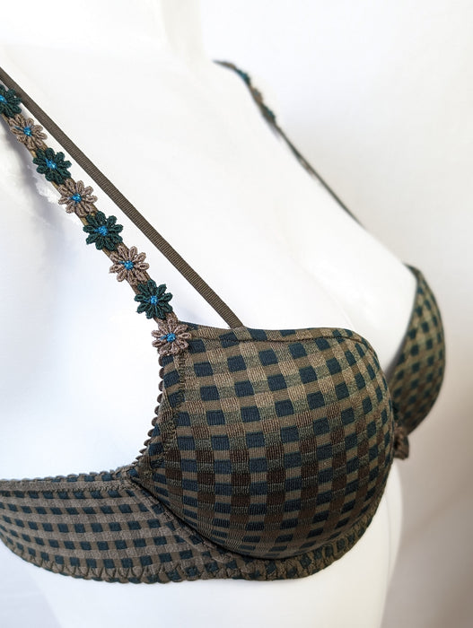 Marie Jo Avero, a best selling pushup bra. Color Tiny Jade. Style 0200417.