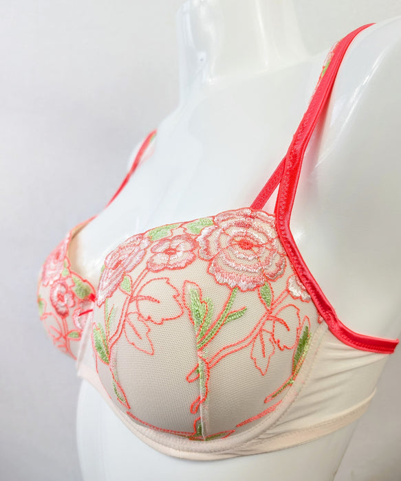 Marie Jo Ayama, a balcony bra with wonderful style. Color Fruit Punch. Style 0102789. Side view.