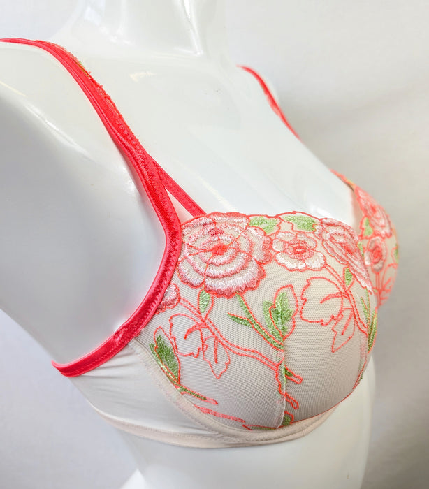 Marie Jo Ayama, a balcony bra with wonderful style. Color Fruit Punch. Style 0102789. Side view.