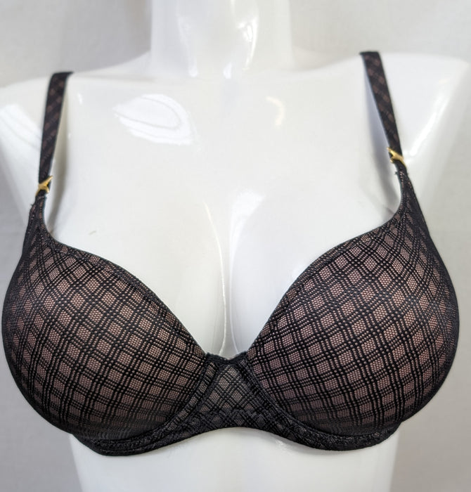 Marie Jo Channing, a great plunge bra. Style 012246. Color Black.