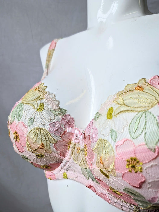 Marie Jo Ettie, a colourful, fun balcony bra with padded cups. Color Summer Pastels. Style 0102585.