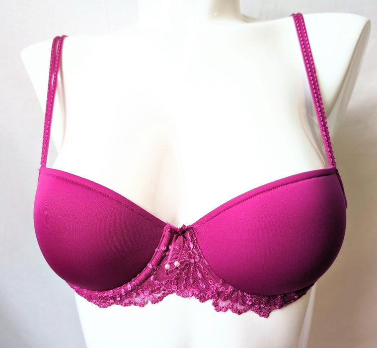 Marie Jo Jane, a tshirt bra. Great shape. Color Wild Rose. Style 0101339.