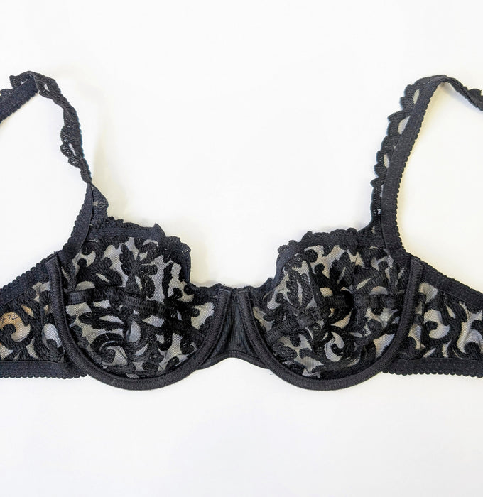 Marie Jo Louvre, a beautiful bra. Color Black. Style 101472. Inside view.