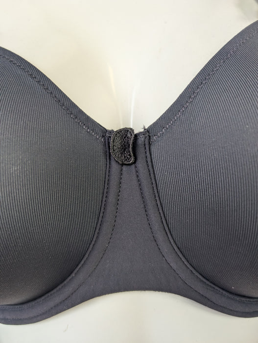 Marie Jo Tom, a fabulous full cup bra on sale. Color Charcoal. Style 0120821. Front view.