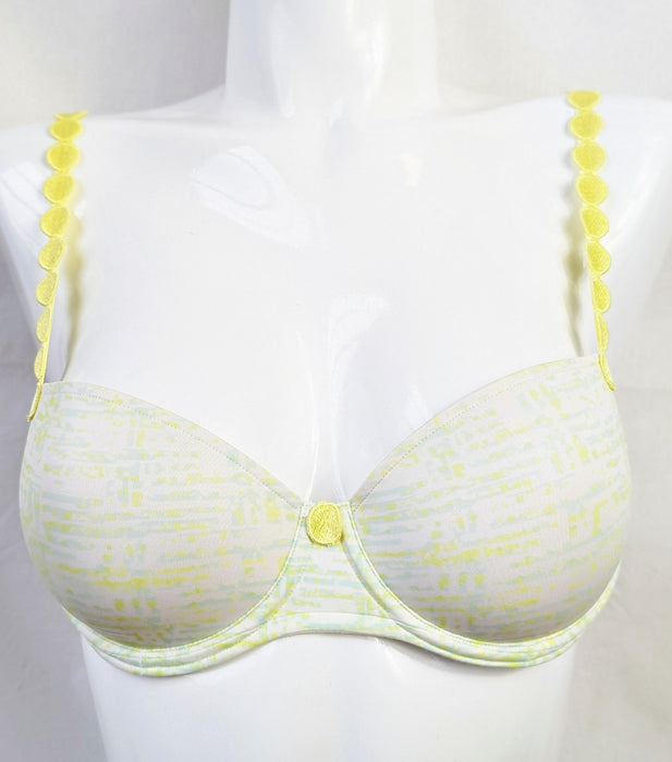 A best bra around piece, this Marie Jo Tom balconette bra is one of the most loved and well reviewed lingerie pieces out there. Color Limoncello. Style 0120829.