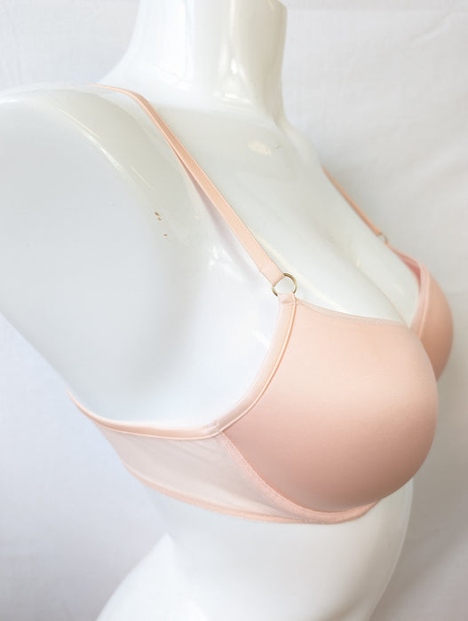 Marie Jo Undertones pushup bra uses a gradual increase in the foam to give you extra cleavage. On sale. Side view. Color Glossy Pink. Style 0102017.