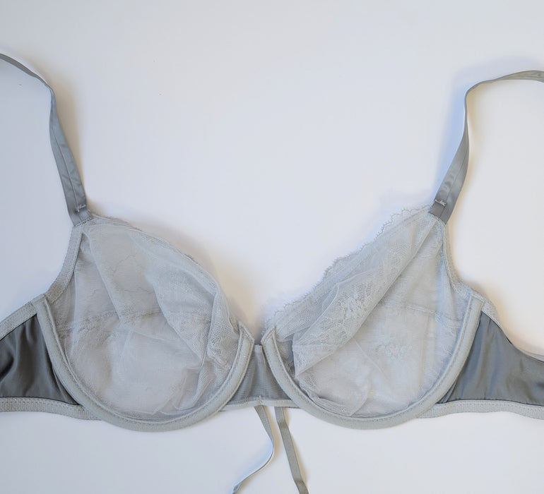 Nina Ricci full cup bra on sale. Color Silver. Style NR1433. Inside view.