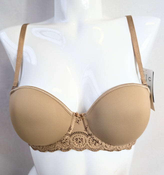 Passionata Nina, a strapless bra with a good hold. Color Beige. Style 4269. Front view.