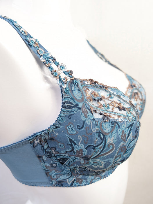 Prima Donna Alaila, a comfortable full cup bra. Style 0163240. Color Autumn Blue.