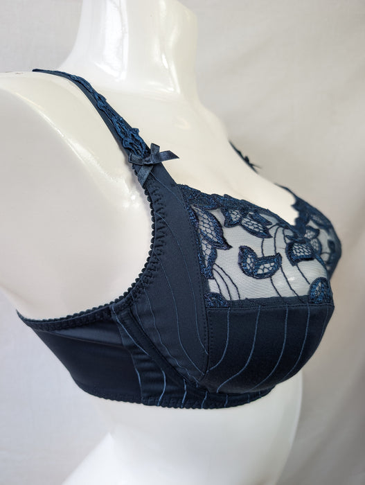 Prima Donna Deauville, a premium full cup bra on sale. Color Submarine. Style 0161810. Side view.