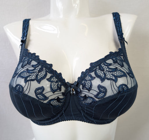 Prima Donna Deauville, a premium full cup bra on sale. Color Submarine. Style 0161810. Front view.