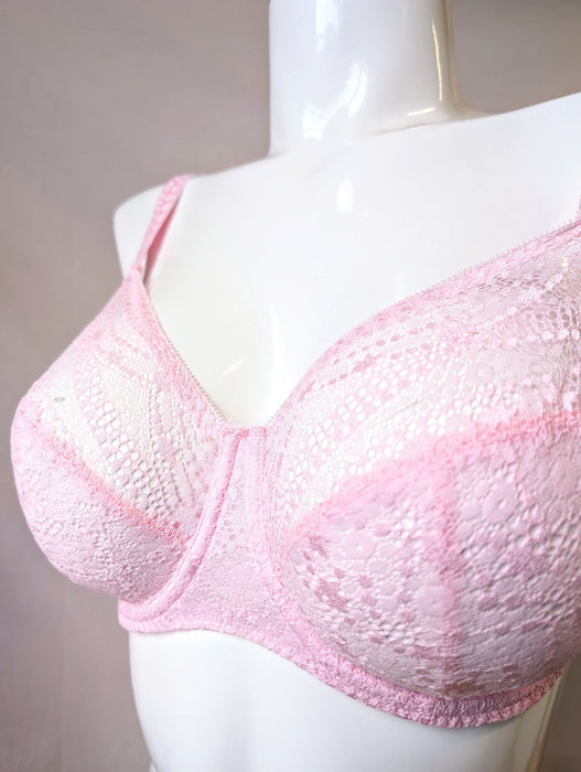 Prima Donna Twist, Epirus, a great full cup bra. Style 0141970. Color Festive Pink.