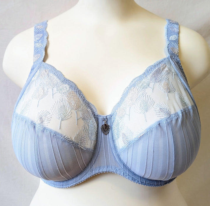 Prima Donna Lausanne, a wonderful and supportive full cup bra, on sale. Color Summer Jeans. Style 0163270.