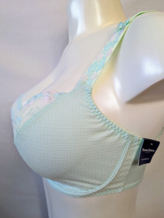 Prima Donna Luna balconette bra on sale. Side view. Style 0162623. Color Spring.