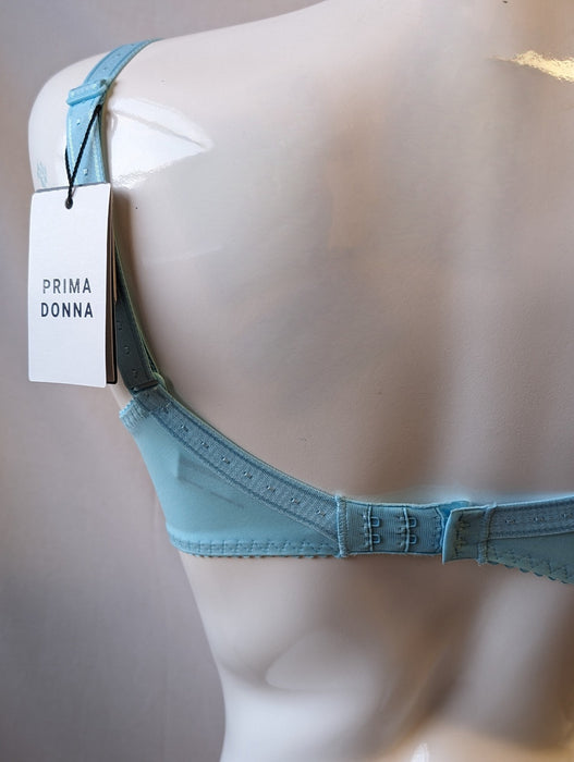 Prima Donna Orlando, a beautiful and supportive full cup bra. Color Blue Jelly. Style 0163150.