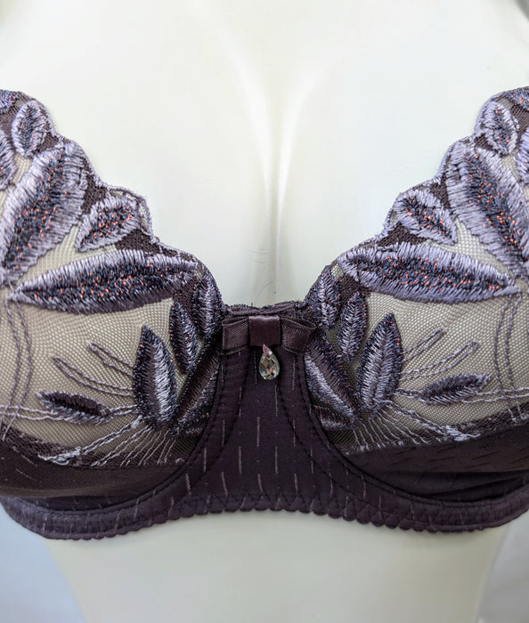 Prima Donna Orlando, on sale. Color Eye Shadow. Style 0163151. Gore view.