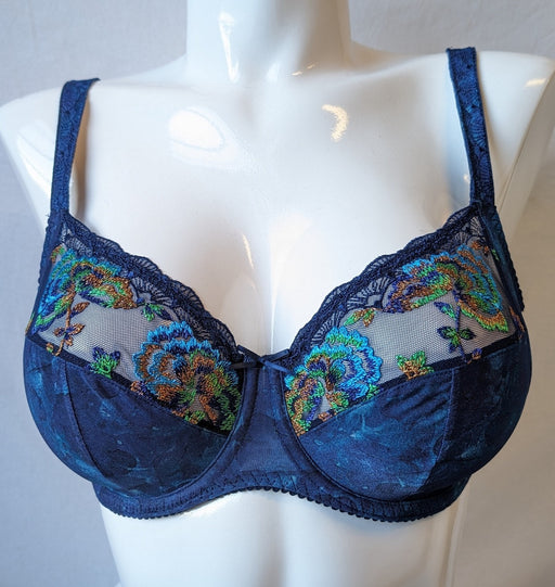 A beautiful Prima Donna bra, Palace Garden. Front view. Color Sapphire. Style 0162310.