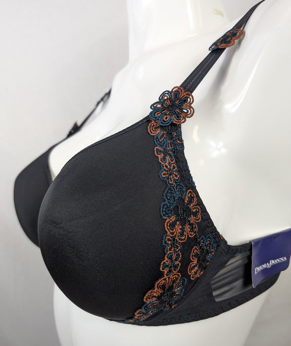 Prima Donna Rose, a beautiful spacer bra. Color Black. Style 0162086. Side view.