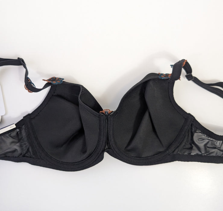 Prima Donna Rose, a beautiful spacer bra. Color Black. Style 0162086. Inside view.