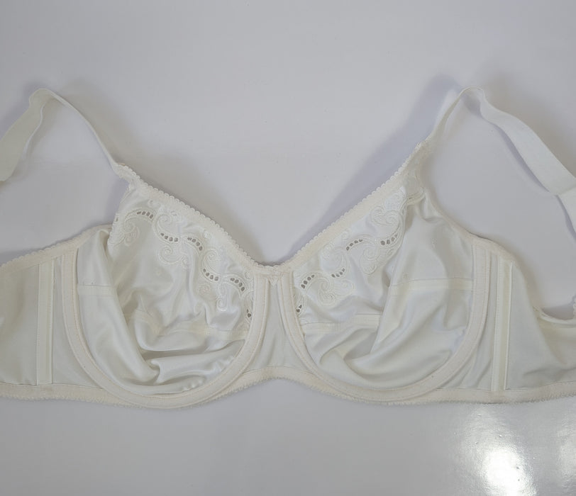 Prima Donna Sambal, a beautiful full cup bra on sale. Color Natural. Style 0161970. Inside view.