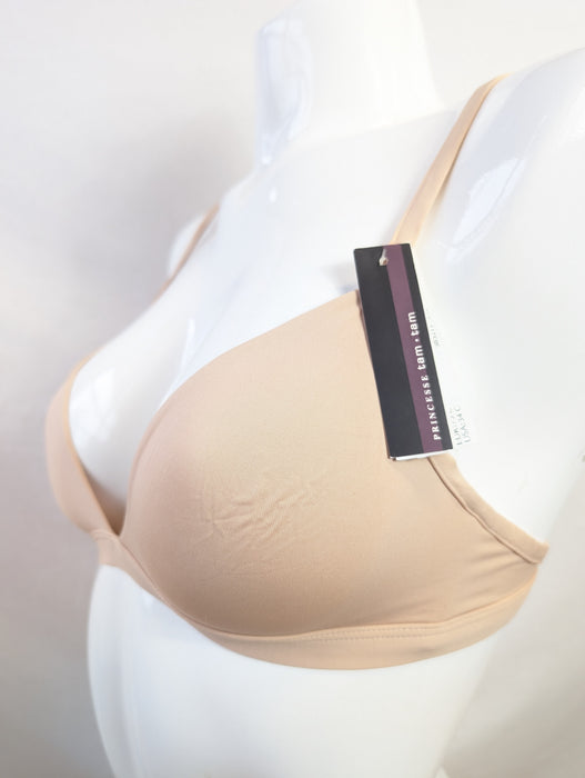 Princesse Tam Tam Epure, a soft wireless bra. Style 109. Color Beige. Side view.