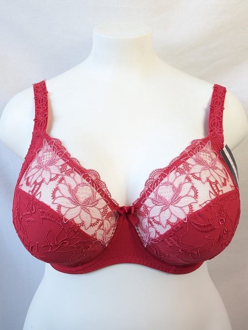 Simone Perele Bagatelle, a wonderful and hard to find full cup bra. Color Red. Style 16J320.