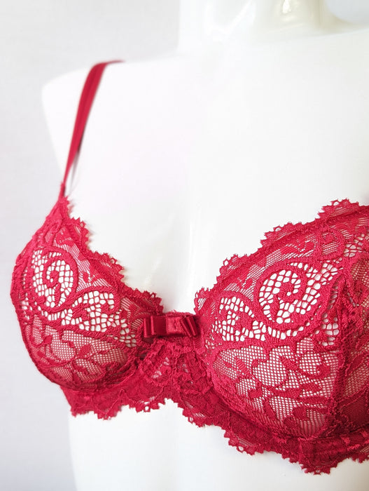 Simone Perele Celeste, a luxe demi bra. Color Red. Style 12M331.