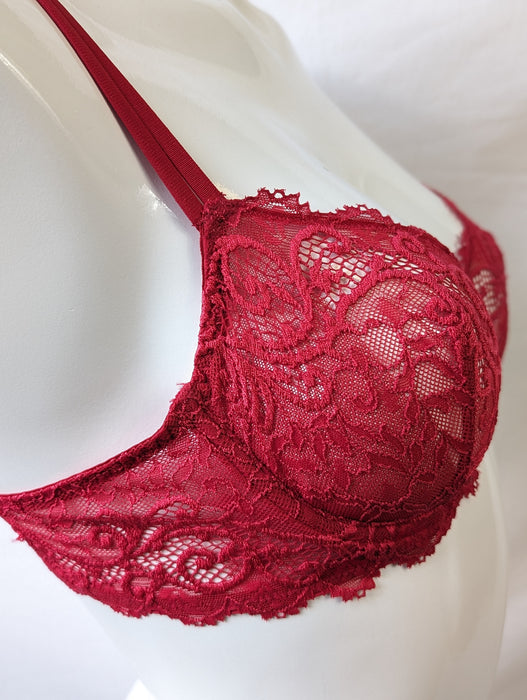 Simone Perele Celeste, a luxe demi bra. Color Red. Style 12M331.