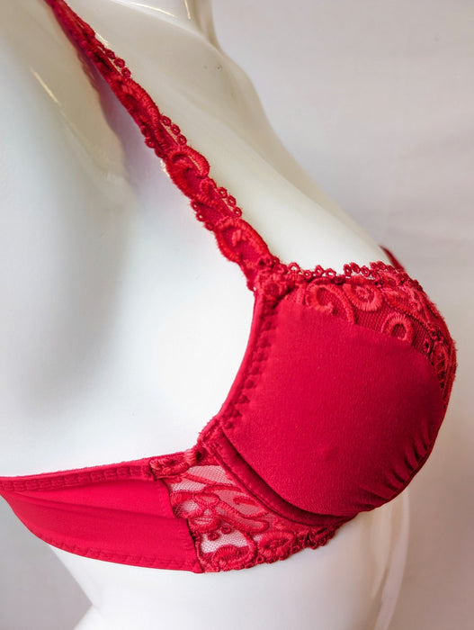 Simone Perele Folies, a hard to find pushup bra. Color Red. Style 12U340.