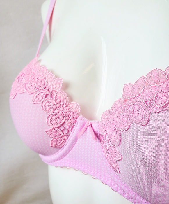 Marie Jo Paloma, a tshirt bra with a beautiful shape. Color Lily Rose. Style 0102419.