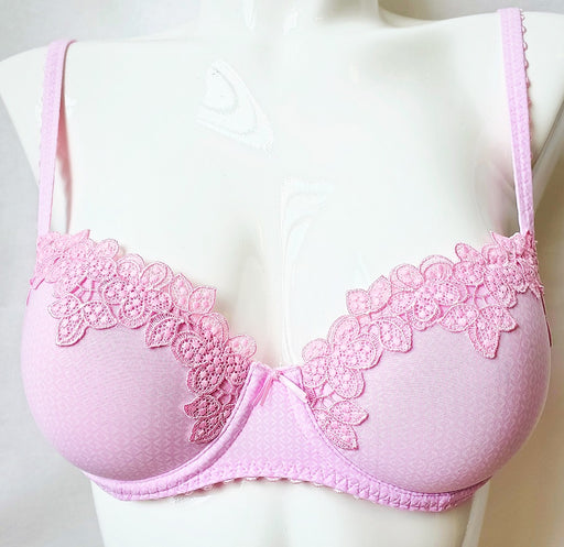 Marie Jo Paloma, a tshirt bra with a beautiful shape. Color Lily Rose. Style 0102419.
